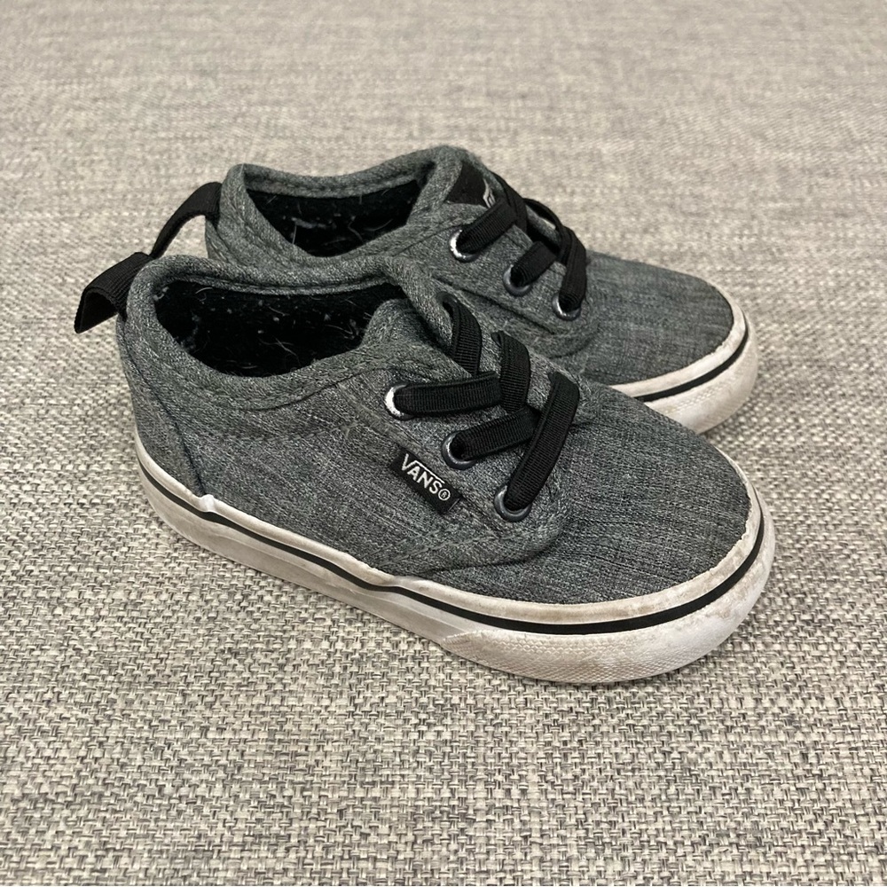 Vans Kids size 5 Gray Canvas Sneakers GUC